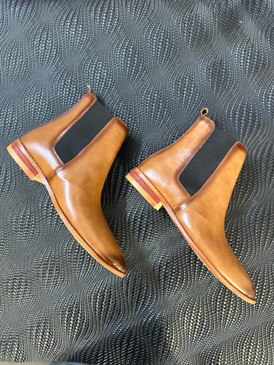 LEATHER CALF CHELSEA BOOTS