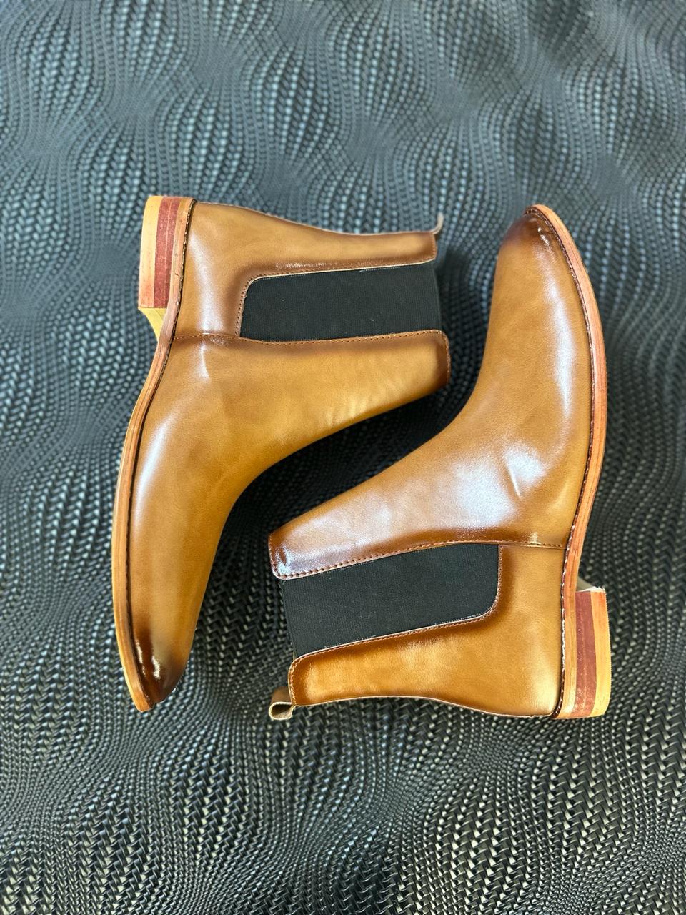 LEATHER CALF CHELSEA BOOTS