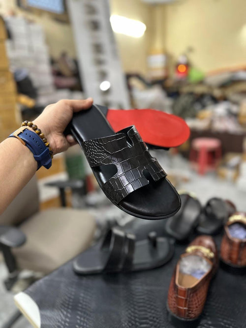 CROCO LEATHER SLIPPERS